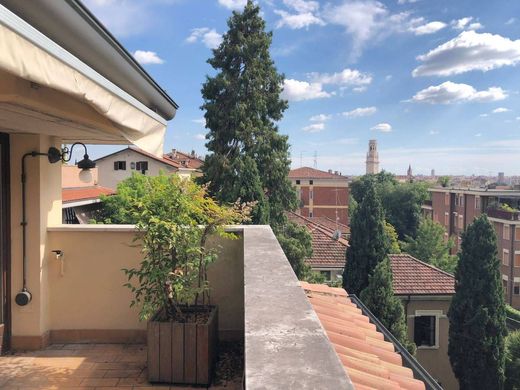 Penthouse Verona, Verona ilçesinde