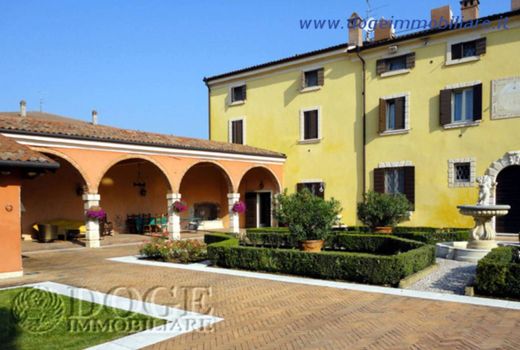 Villa San Martino Buon Albergo, Verona ilçesinde