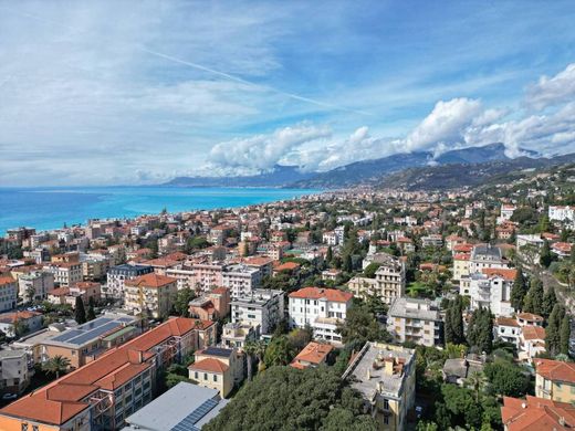Bordighera, Provincia di Imperiaのアパートメント