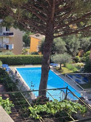 Appartamento a Arenzano, Genova