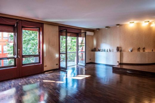 아파트 / 밀라노, Città metropolitana di Milano