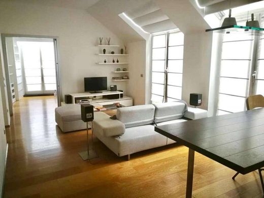 Appartamento a Milano, Lombardia