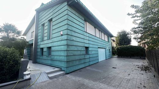 Villa en Nonantola, Módena