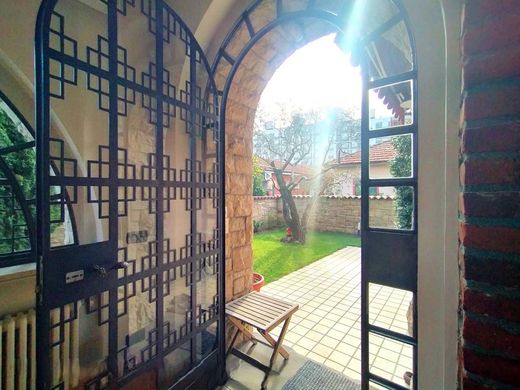 Villa in Sesto San Giovanni, Milan