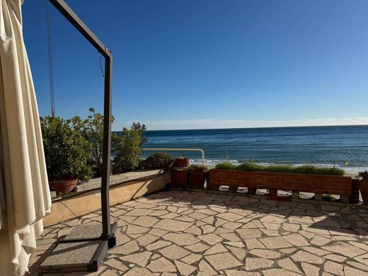 Appartamento a Alassio, Savona