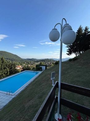Villa in Armeno, Provincia di Novara