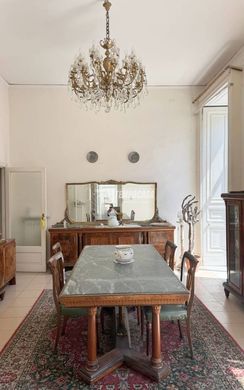 Appartamento a Napoli, Campania