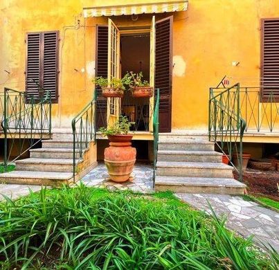 Appartamento a Firenze, Toscana