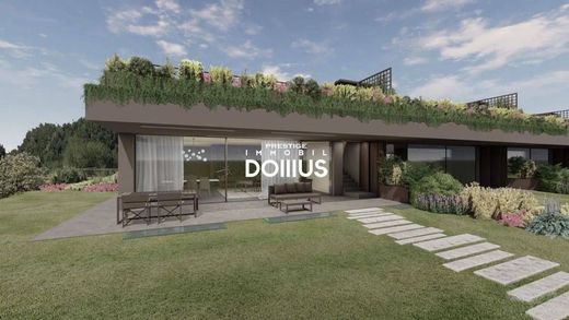 Villa in Padenghe sul Garda, Provincia di Brescia