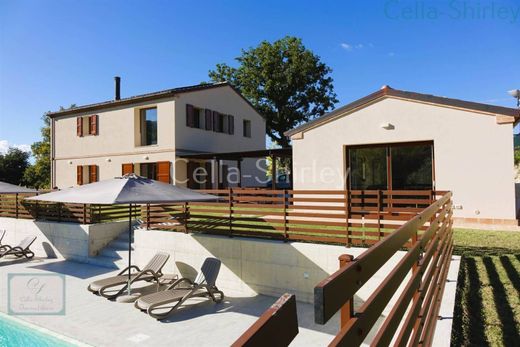 Luxus-Haus in Mogliano, Provincia di Macerata