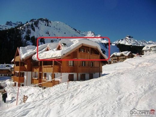 Apartment / Etagenwohnung in Livinallongo del Col di Lana, Provincia di Belluno