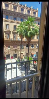 Appartamento a Napoli, Campania