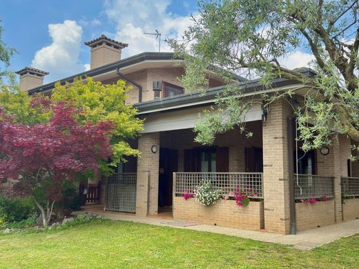 Villa in Pavia di Udine, Udine