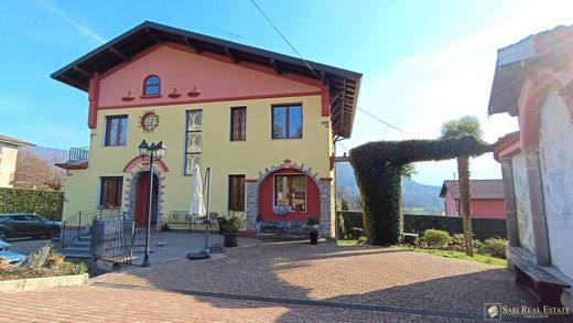 Вилла, Cunardo, Provincia di Varese