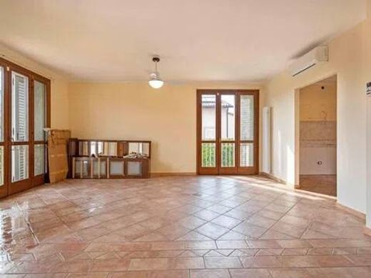 Villa in San Giuliano Terme, Province of Pisa