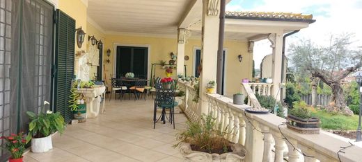 ‏וילה ב  רומא, Lazio