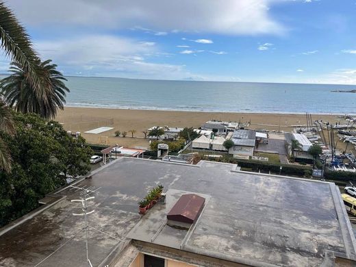 Apartment in Anzio, Rome