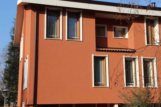 Villa in Malnate, Provincia di Varese