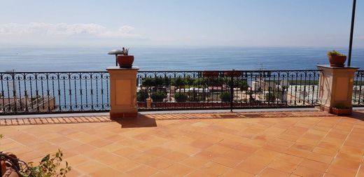Apartment in Naples, Campania