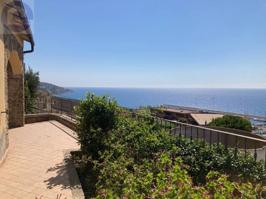 Villa in Santo Stefano al Mare, Provincia di Imperia