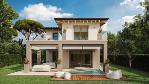 别墅  Forte dei Marmi, 卢卡省