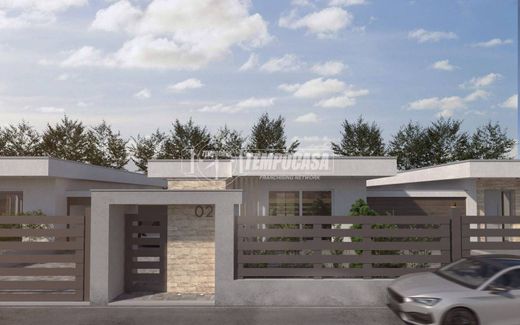 Villa in Gerenzano, Provincia di Varese