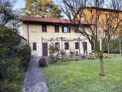 Villa à Vimercate, Provincia di Monza e della Brianza
