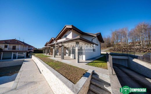 Maison de luxe à Paruzzaro, Novare