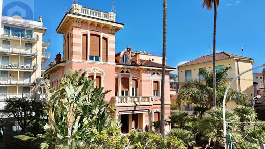 Villa - Taggia, Provincia di Imperia