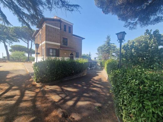 Villa in Albano Laziale, Rome