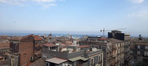 Penthouse Catania, Catania ilçesinde