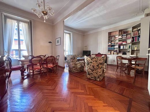 Apartment / Etagenwohnung in Mailand, Lombardei