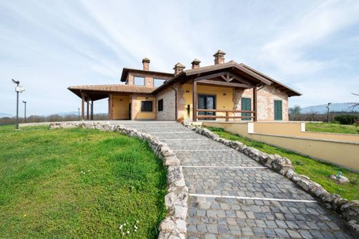Villa in Palombara Sabina, Rome