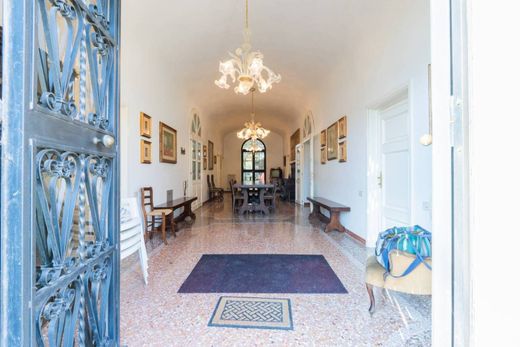 Villa in Monte San Pietro, Bologna