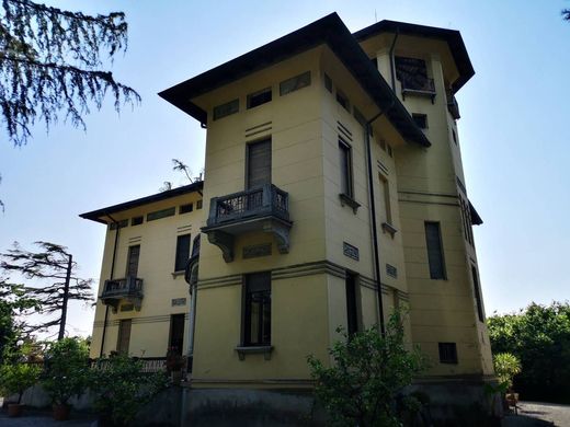 Villa Collecchio, Parma ilçesinde