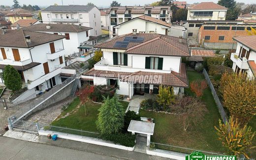 Вилла, Rottofreno, Provincia di Piacenza