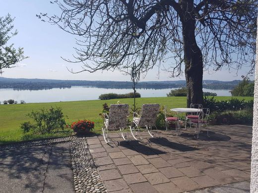 Villa in Eupilio, Provincia di Como