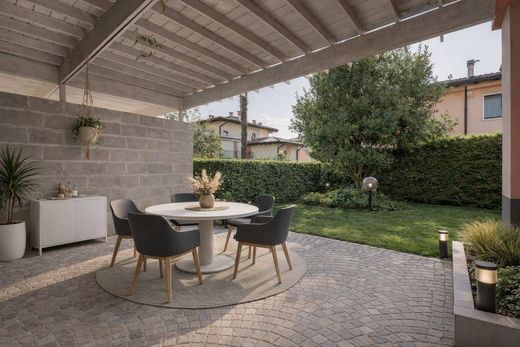 Villa in Arco, Trento