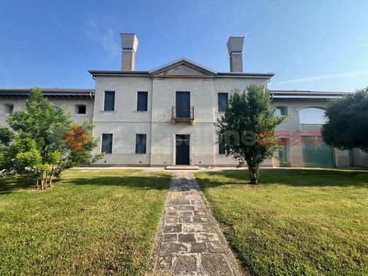 Villa in San Pietro Viminario, Padua