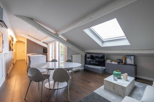 Apartment / Etagenwohnung in Mailand, Lombardei