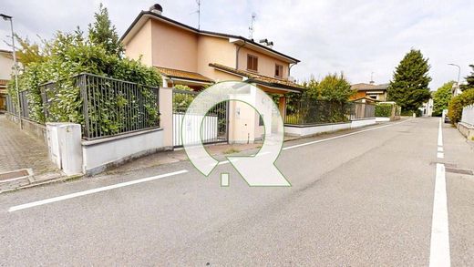 别墅  Rovellasca, 科莫省