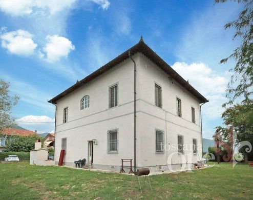 Villa San Giuliano Terme, Pisa ilçesinde