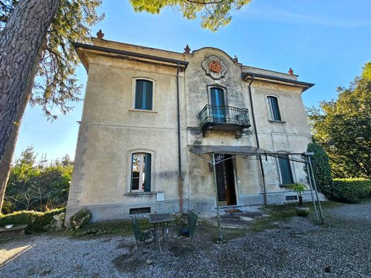 Villa in Costa Masnaga, Provincia di Lecco