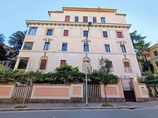 Villa in Rome, Latium