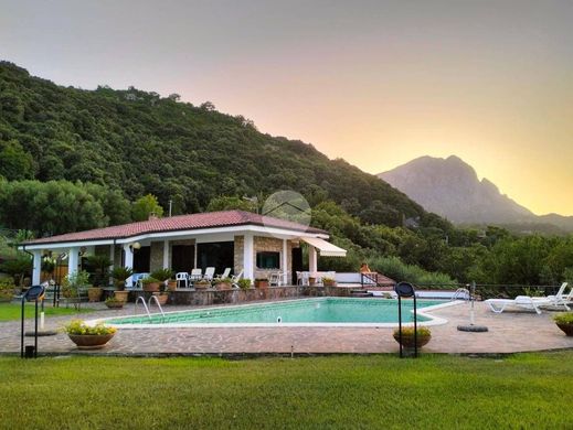 Villa en San Giovanni A Piro, Provincia di Salerno