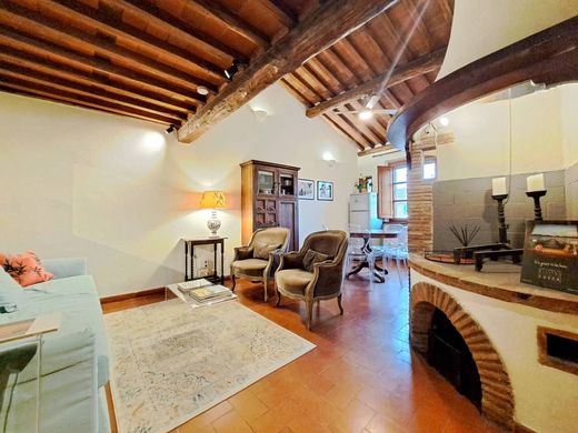 Διαμέρισμα σε Lucca, Provincia di Lucca