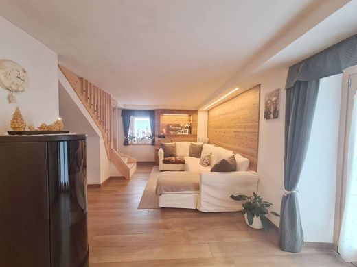 Appartement à Carisolo, Trente