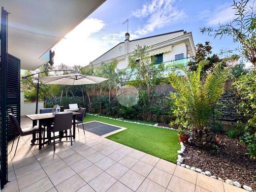 Luxury home in San Benedetto del Tronto, Ascoli Piceno