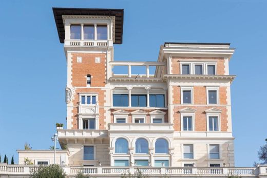 Apartment / Etagenwohnung in Rom, Latium