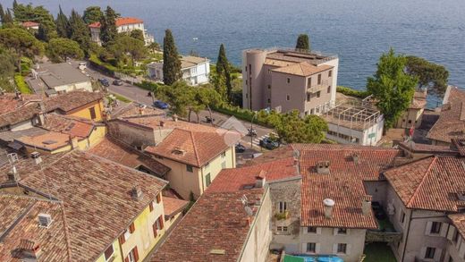 Casa di lusso a Gardone Riviera, Brescia